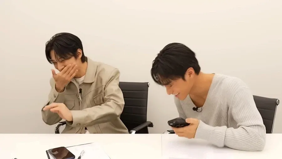 친누나랑 통화하고 논란이 생긴 한국 아이돌 (7)