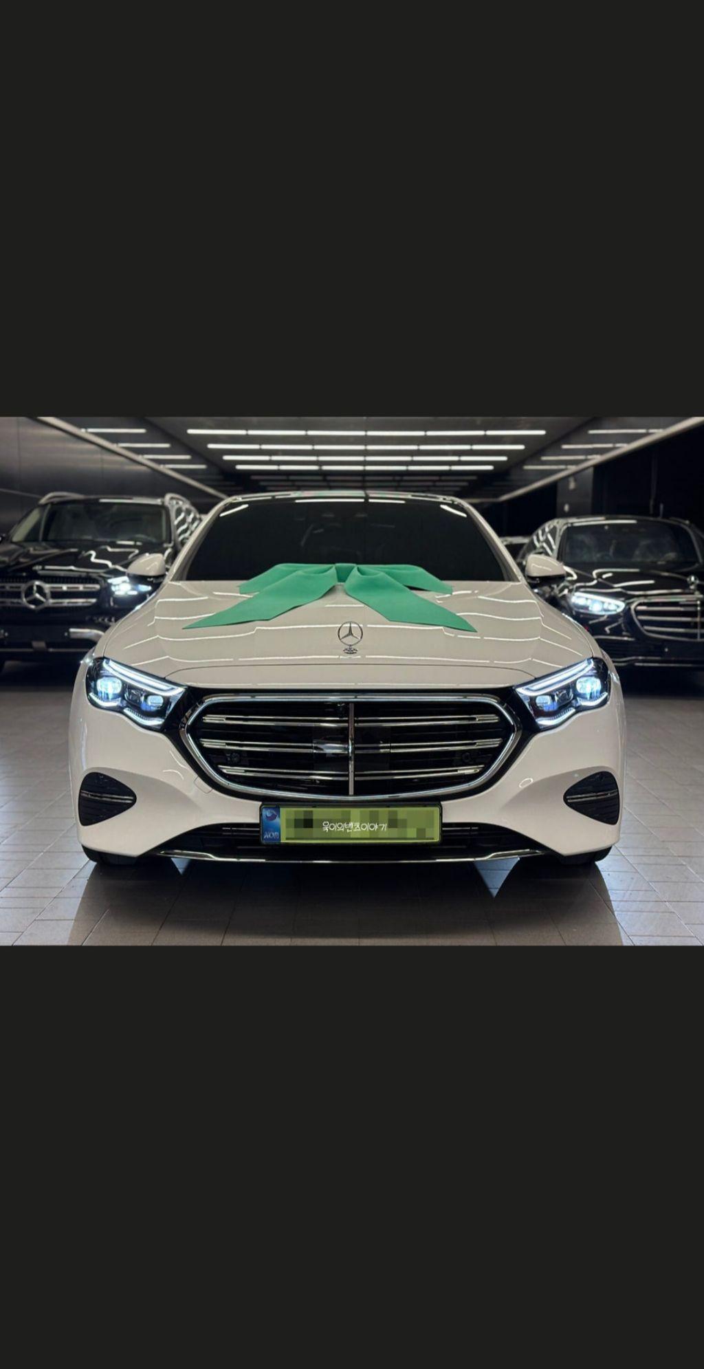 벤츠 e300 트렁크 마감 상태
