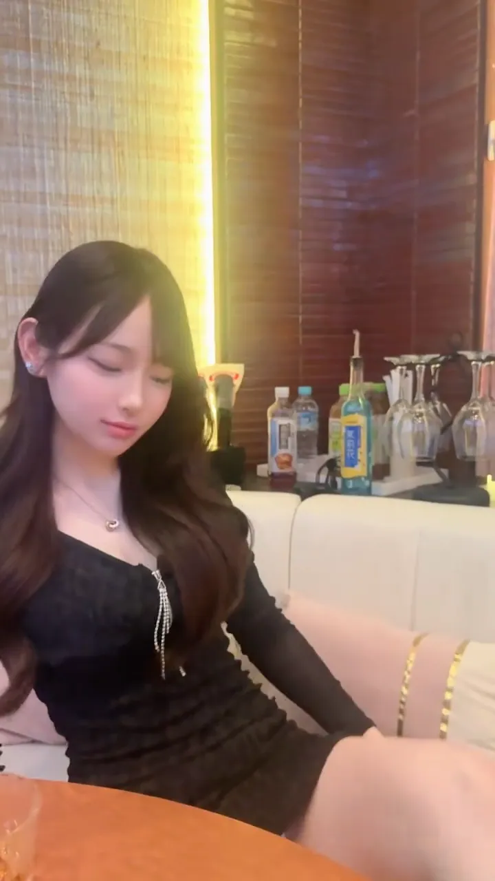 음료수에 팬티 + 침 추가옵션