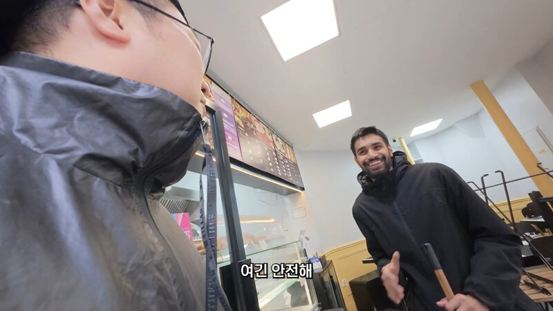 프랑스 시위 장소 가 본 캡틴따거 (12)