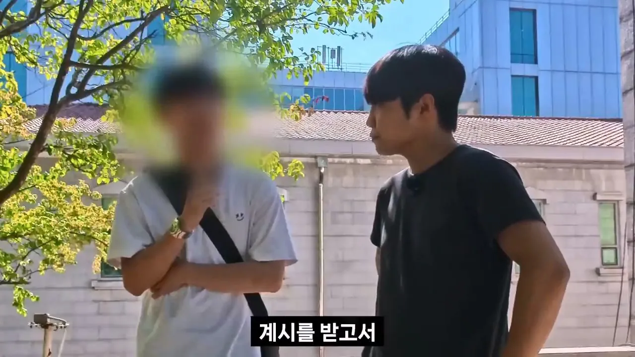 종교는 인간이 만들었다는 서울대생, 목사는 답할 수 있을까.mp4_20261001_152621.200.jpg 서울대생이 목사에게 말하는 종교는 인간이 만든것이라는 이유