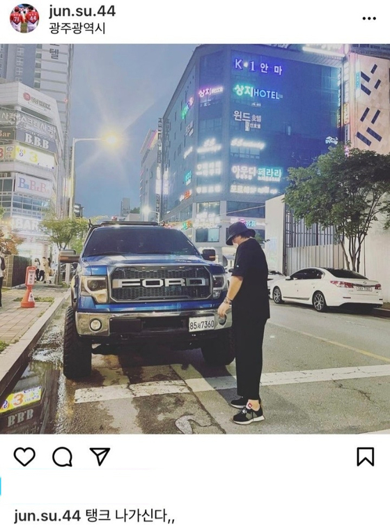 bHTWzN