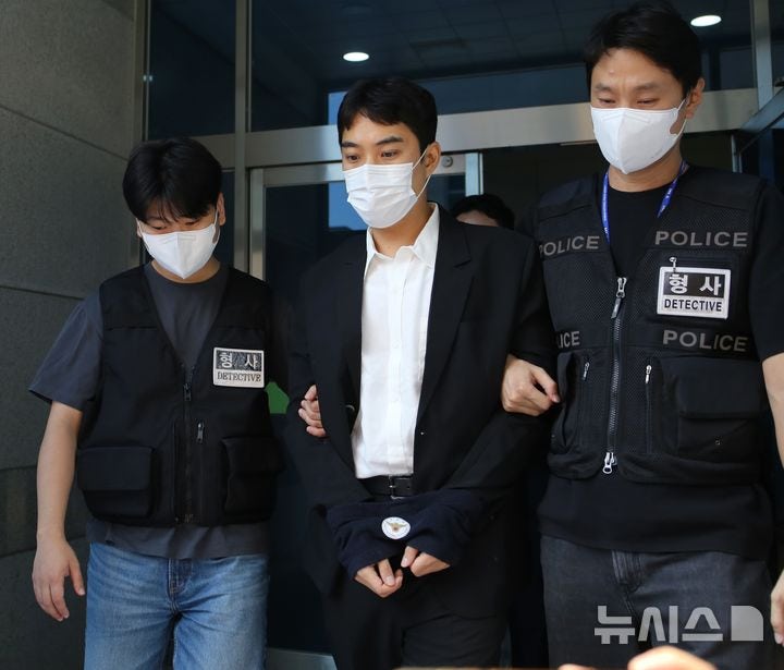 '아동 성매매' 최영중 구속 기소…친구에게 사진 유포도 (9)