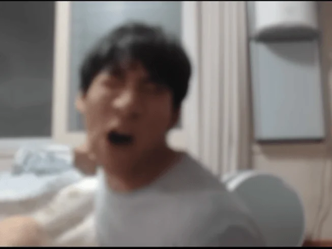 유튜버 만능발 누나의 애인. (11)