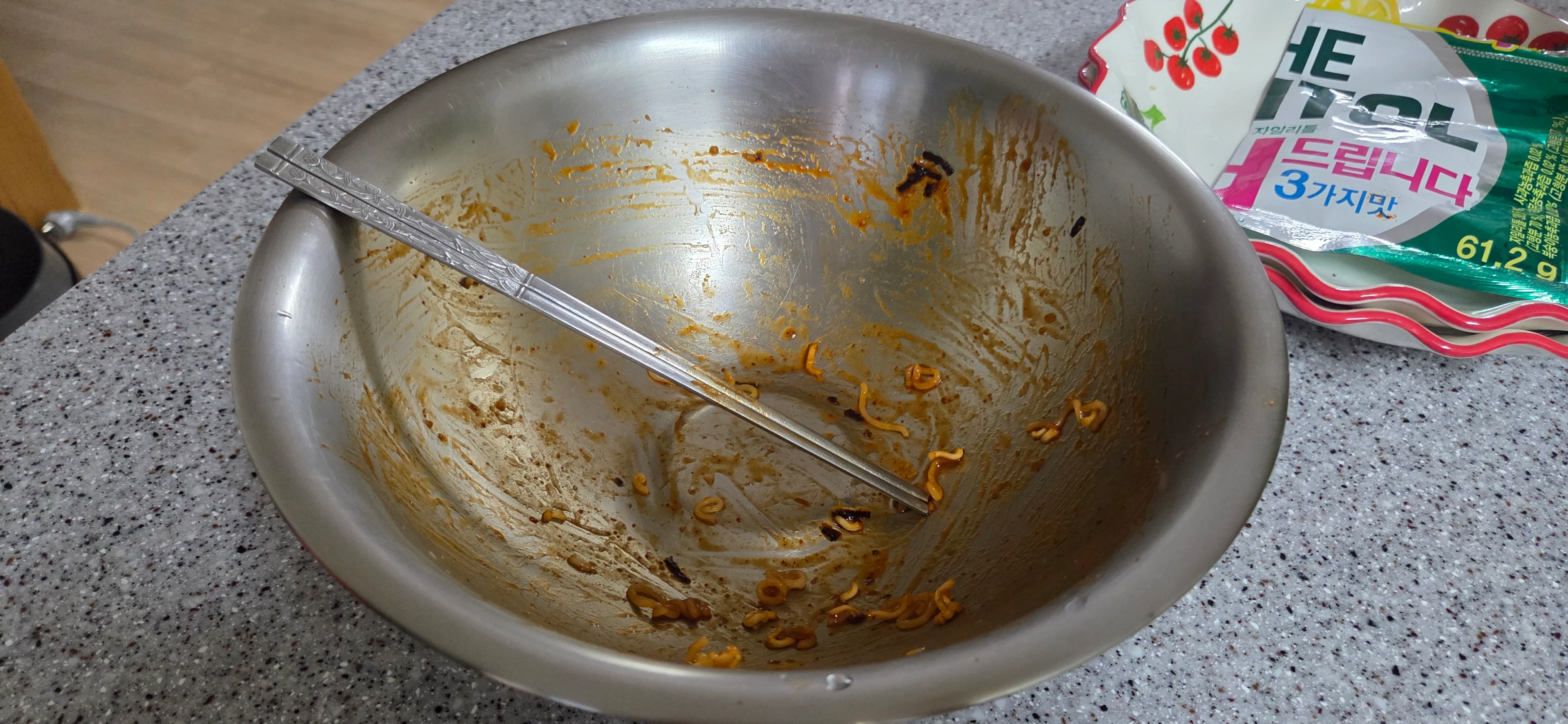 비빔면 3배로 맛있게 먹기 (2)