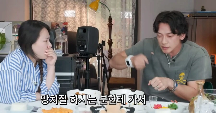 비가 20년째 지키는 박진영의 조언.jpg