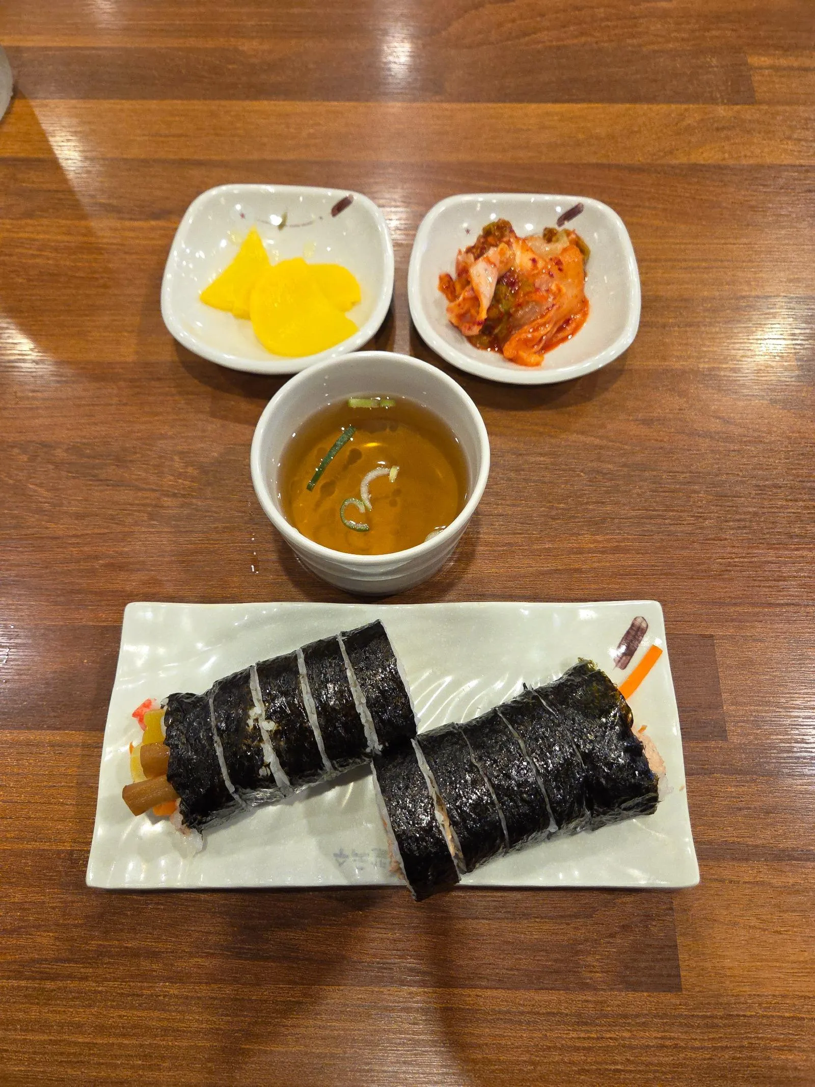 식당에서 중증장애인 남매 밥값 몰래 대신 내주려고 한 썰