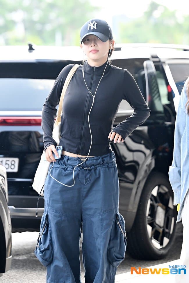 유선 이어폰 유행 시켰다는.. 걸그룹 멤버 . (8)