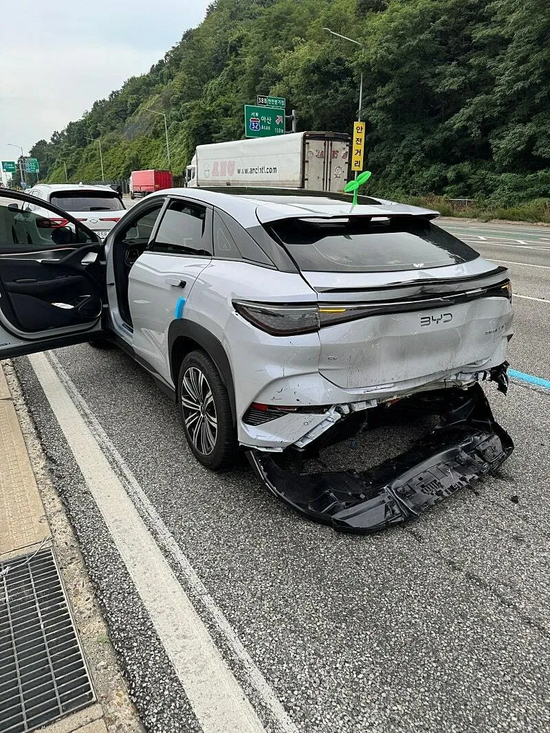 BYD 씨라이언 vs 현대 펠리세이드 크루즈 주행 추돌 사고 ㄷㄷㄷ