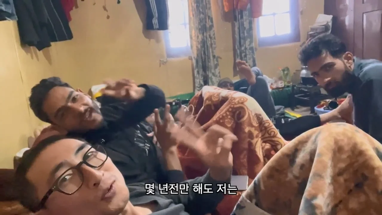 해외여행으로 가진돈 다 써버린 여행 유튜버 근황