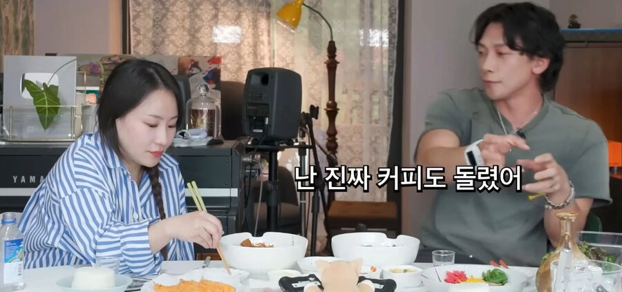 비가 20년째 지키는 박진영의 조언.jpg