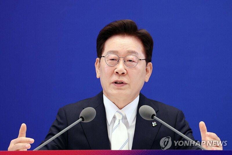 이 인간이 얼마나 무너질지 구경하는거도 꿀잼이라봄