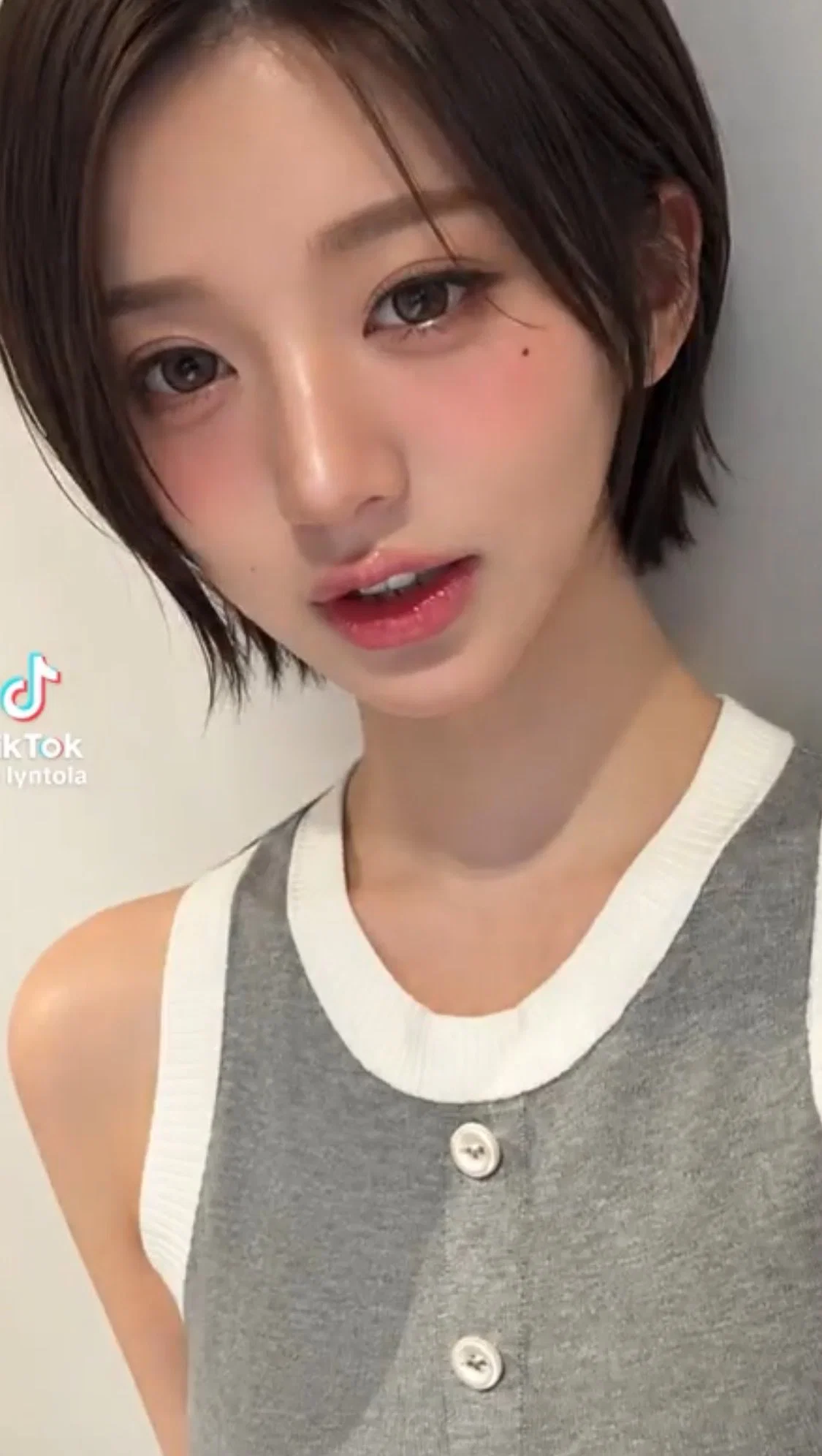 아이브 장원영 중단발 잘어울릴지 궁예해볼말 (7)