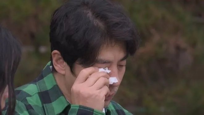 배우 권오중아들 학폭 피해, 목에 유리박히고 화장실 기어다녀