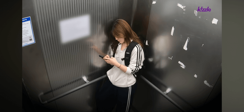 잘생긴 남자가 엘리베이터에서 쳐다본다면? (6)