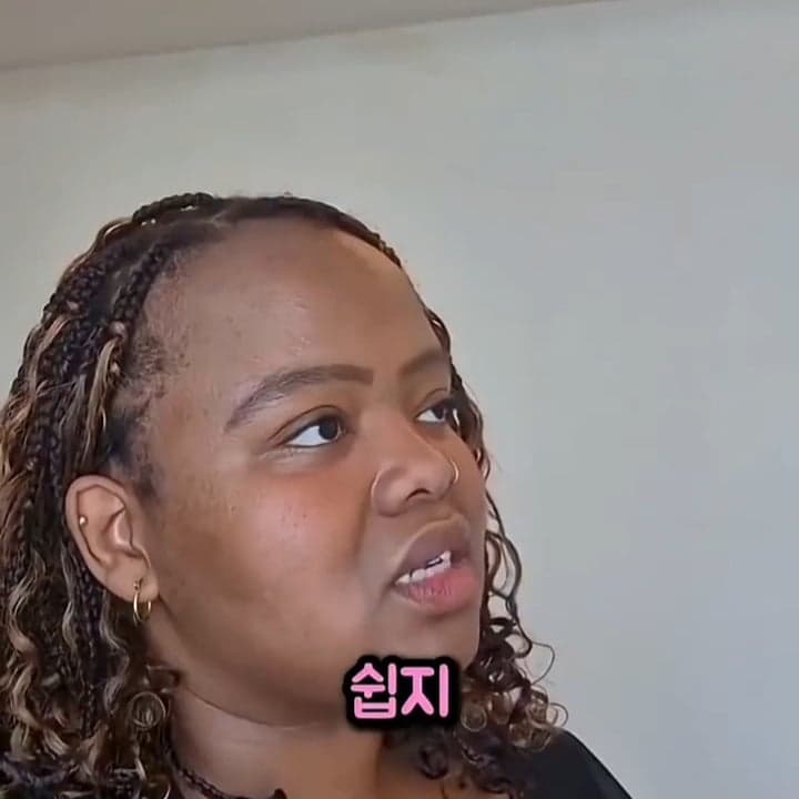 싱글벙글 한국어는 왜 계속 먹는지 이해가 안되는 외국인 (8)