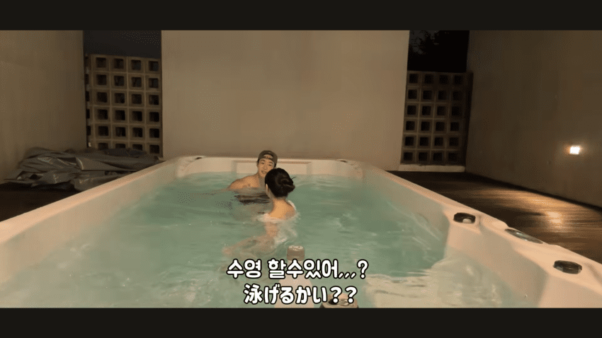 일본인 아내와 호텔 수영장 첫경험 (45)