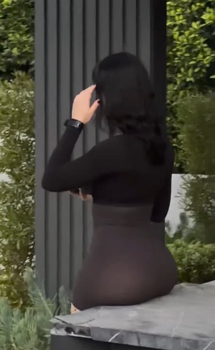 ㅇㅎ)동양 vs 서양. 엉덩이가 커져서 요즘 레깅스가 불편하다는 미녀 (19)