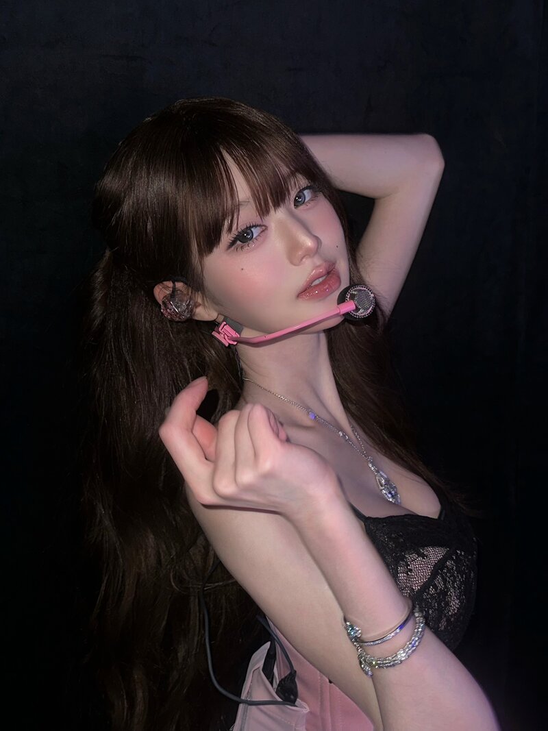 장원영 (아이브)