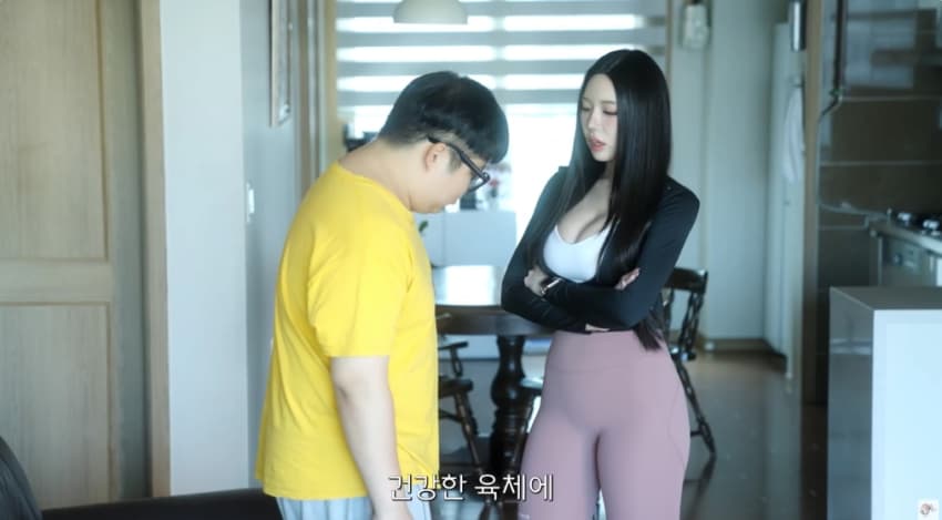 ㅇㅎ?) 헬스 하루나가고 런쳐서 집까지 찾아온 트레이너