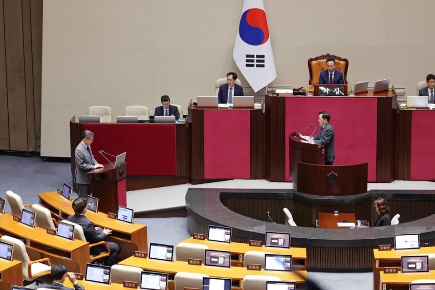 러시아 위해 싸운 북한군 포로 2명, 한국행 (10)