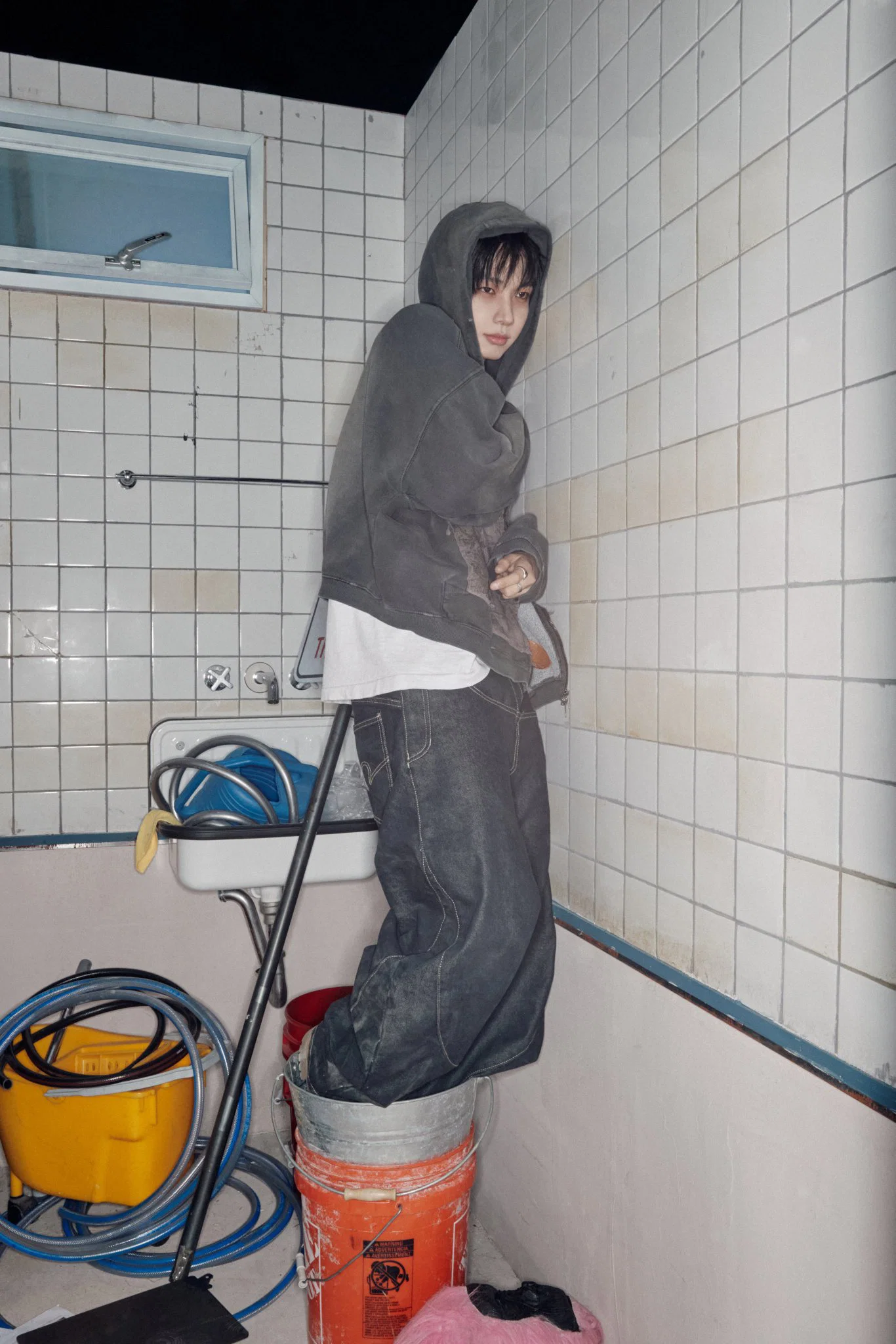[비위주의] 무슨 감성인지 모르겠는 남돌 컨셉포토 (8)