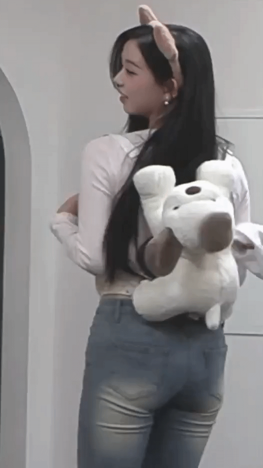 김채연 팬사인회 청바지핏 (4)