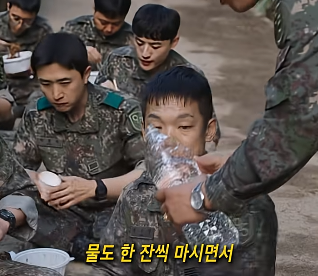 없던 애국심도 생기는 군대 (18)