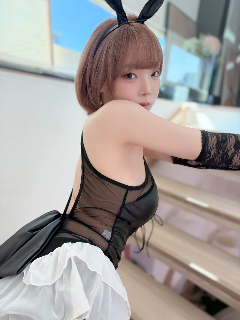 후방 ㅡ 강인경 인스타