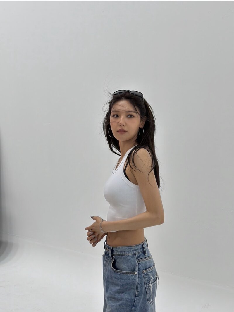 이번에 데뷔한 걸그룹 막내