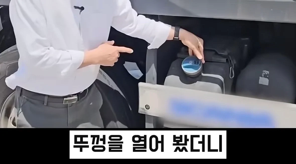 신형 트럭인데도 매연이 나오는 이유 (10)