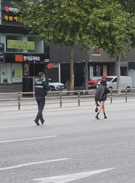 강남대로 이별녀 (2)