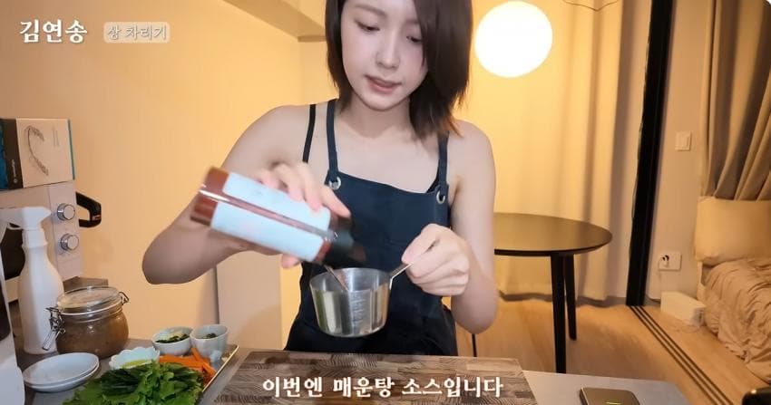 이뻐서 서비스 받는 나폴리맛피아 오른팔 05년생 파스타미녀 요리사 (33)