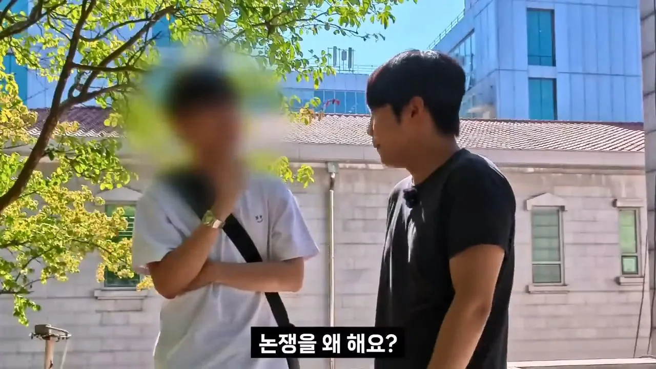 종교는 인간이 만들었다는 서울대생, 목사는 답할 수 있을까.mp4_20261001_153004.080.jpg 서울대생이 목사에게 말하는 종교는 인간이 만든것이라는 이유