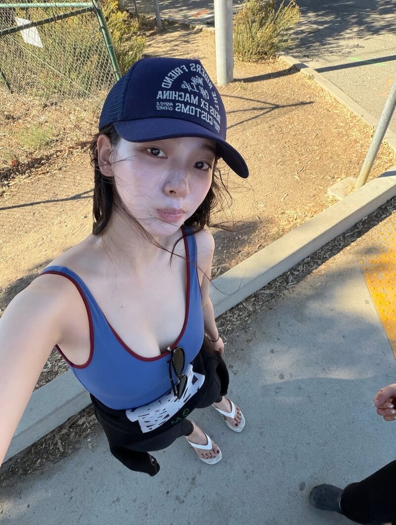윈드서핑 배우는 카리나 (6)