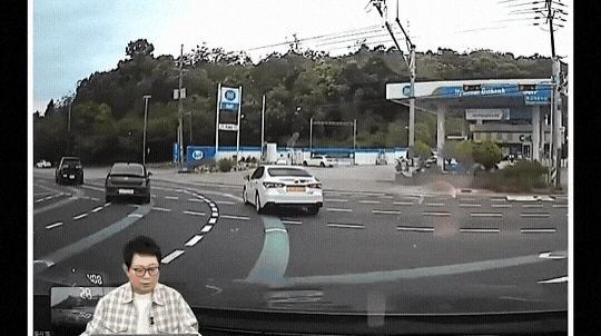 블박차 과실 40% 나온 레전드 판결. gif
