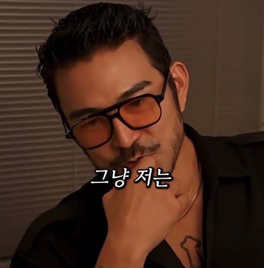 병역비리 걸려서 입대 한 모델의 군대 후기