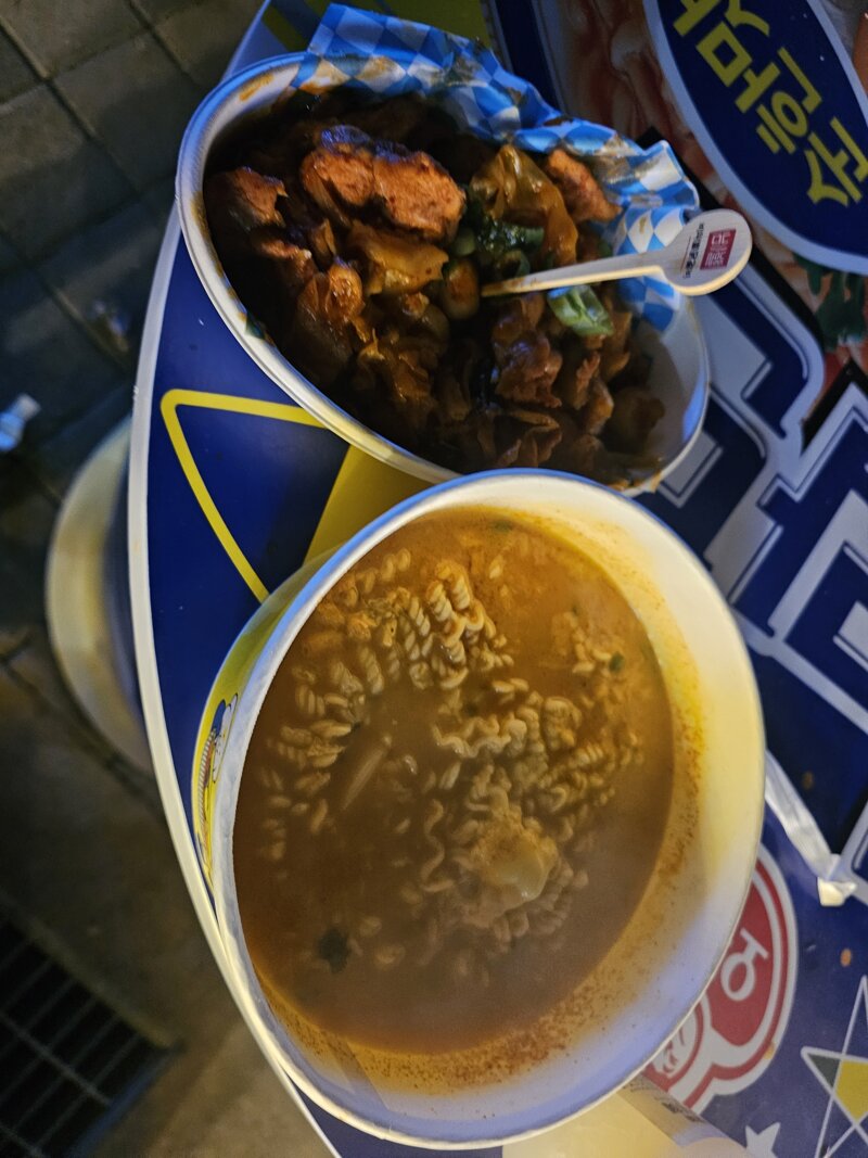 오늘 개막한 춘천 닭갈비 막국수 축제 사진들 (26)