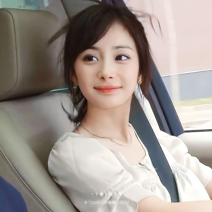 싱글벙글 한중일 미녀 3대장.. (4)