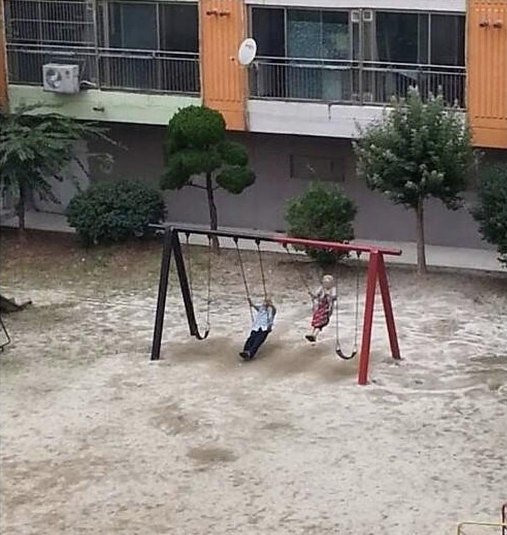 놀이터 커플 레전드