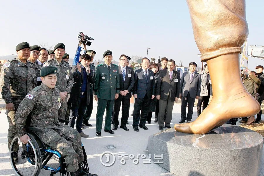 정말 이건 좀 아니라는 생각이 들었던 지뢰 발목절단 사건 후속대처