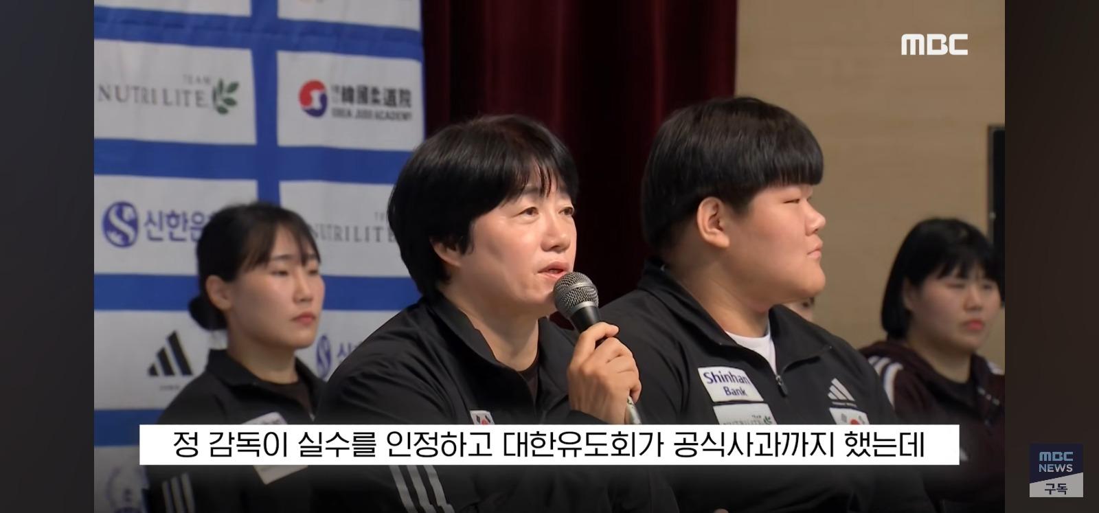 밥먹다 비행기 놓침 (9)