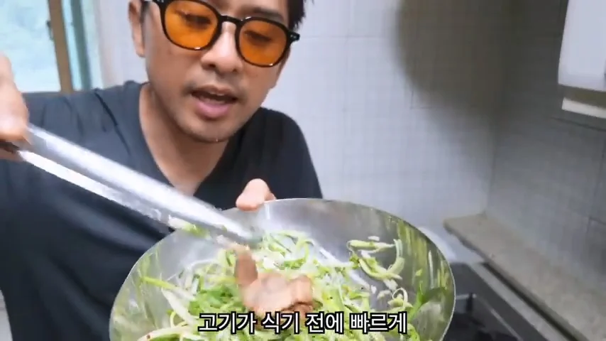 결혼한 유부남이 세상에서 가장 행복한 순간 ㄷㄷㄷ (65)