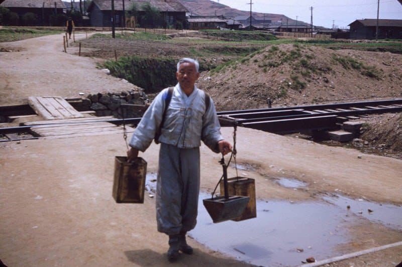 싱글벙글 세계 최빈국 시기, 1950년대 대한민국 컬러사진 모음 (20)