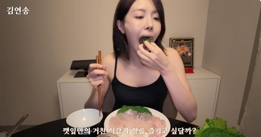 이뻐서 서비스 받는 나폴리맛피아 오른팔 05년생 파스타미녀 요리사 (43)