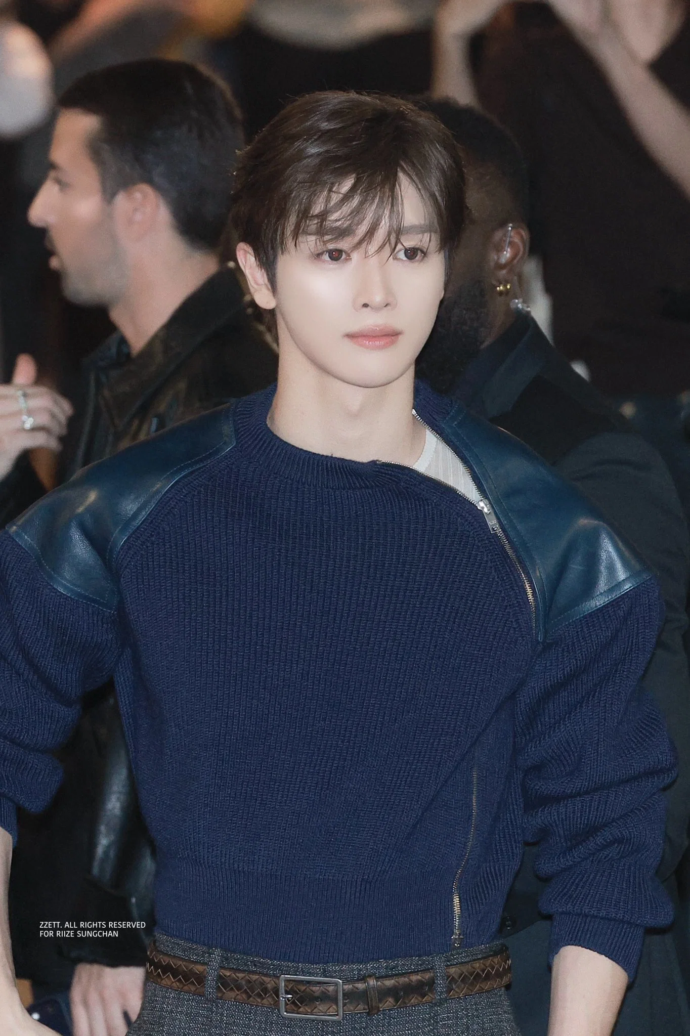 실시간 밀라노🇮🇹 보테가 베네타 쇼 참석한 라이즈 성찬 (22)