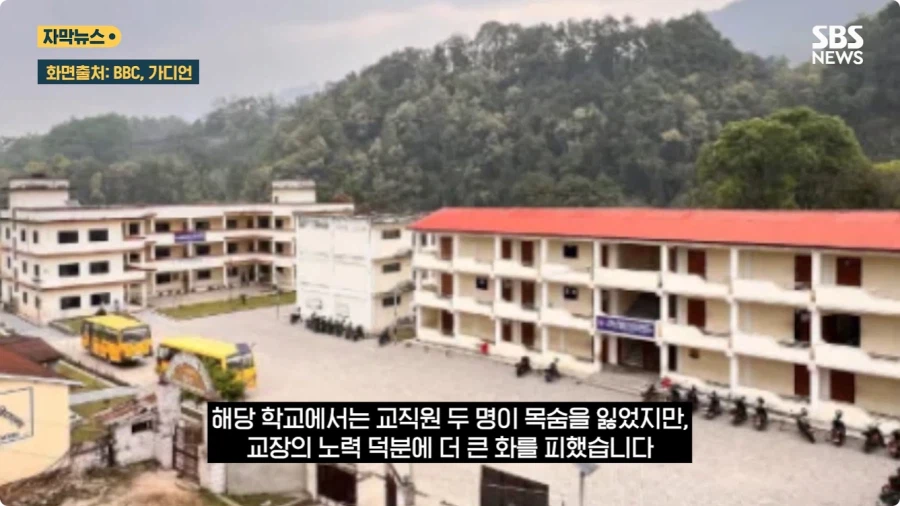 학생 900명 살린 네팔 교장 (15)