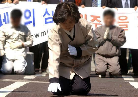 추미애 쉴드 치기 힘들죠? (2)