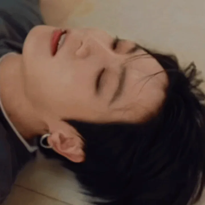 흰양말로 시작해서 얼굴엔딩 미쳤다는 방탄 정국 CK 새 캠페인 영상