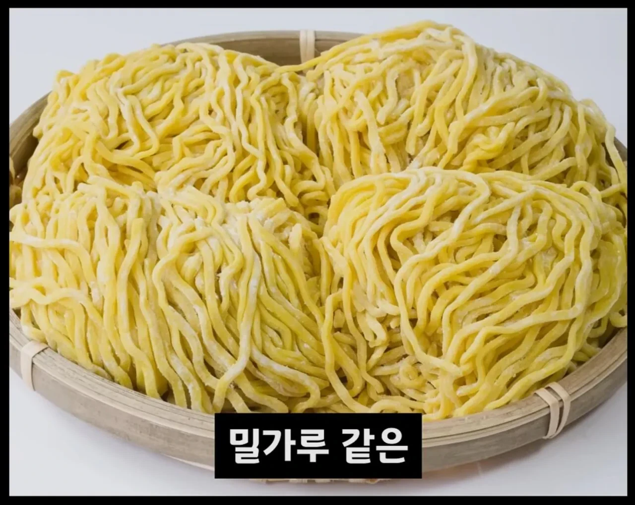 싱글벙글 일본에서 폐업하는 라면집들이 급격하게 늘어가고 있는중 (21)